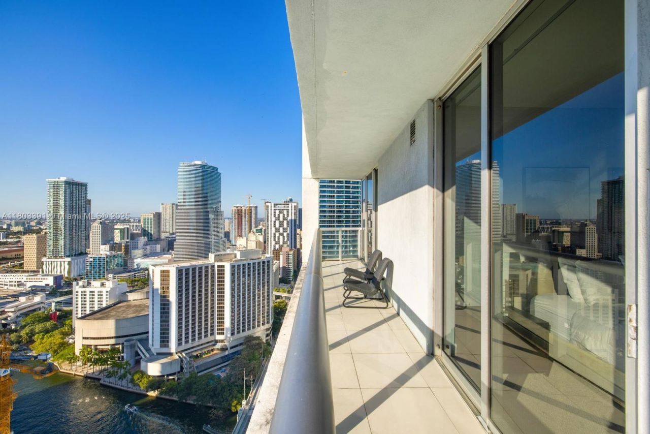 485 Brickell Ave, Unit 3504, Miami, FL 33131 Photo