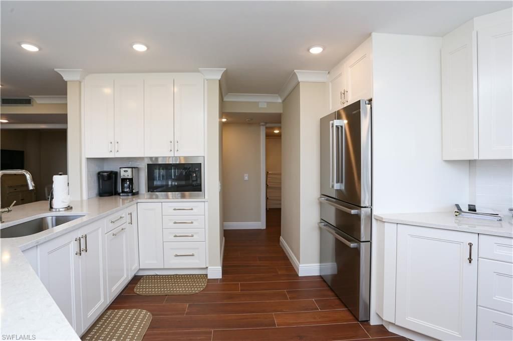 4041 Gulf Shore Blvd N, Unit 305, Naples, FL 34103 Photo