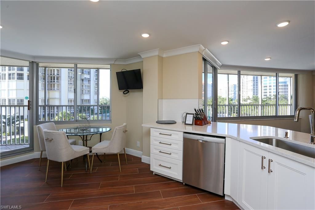 4041 Gulf Shore Blvd N, Unit 305, Naples, FL 34103 Photo