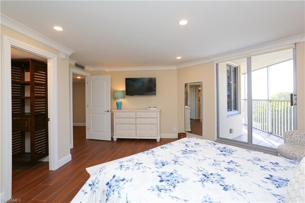 4041 Gulf Shore Blvd N, Unit 305, Naples, FL 34103 Photo