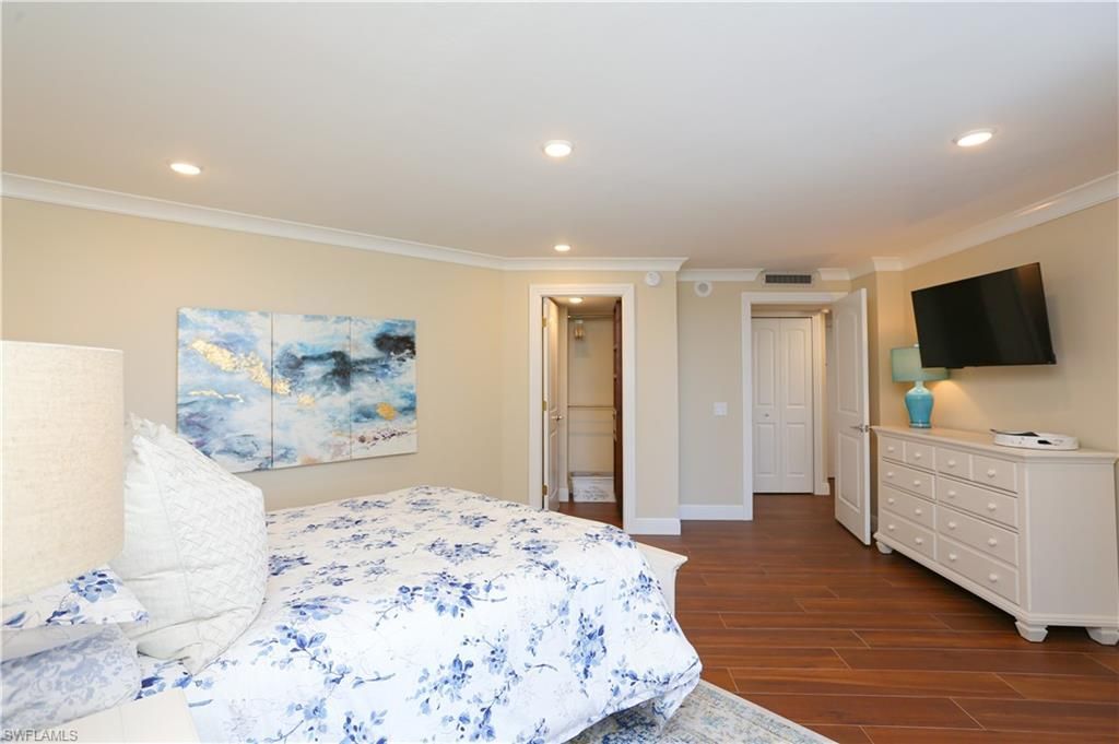 4041 Gulf Shore Blvd N, Unit 305, Naples, FL 34103 Photo