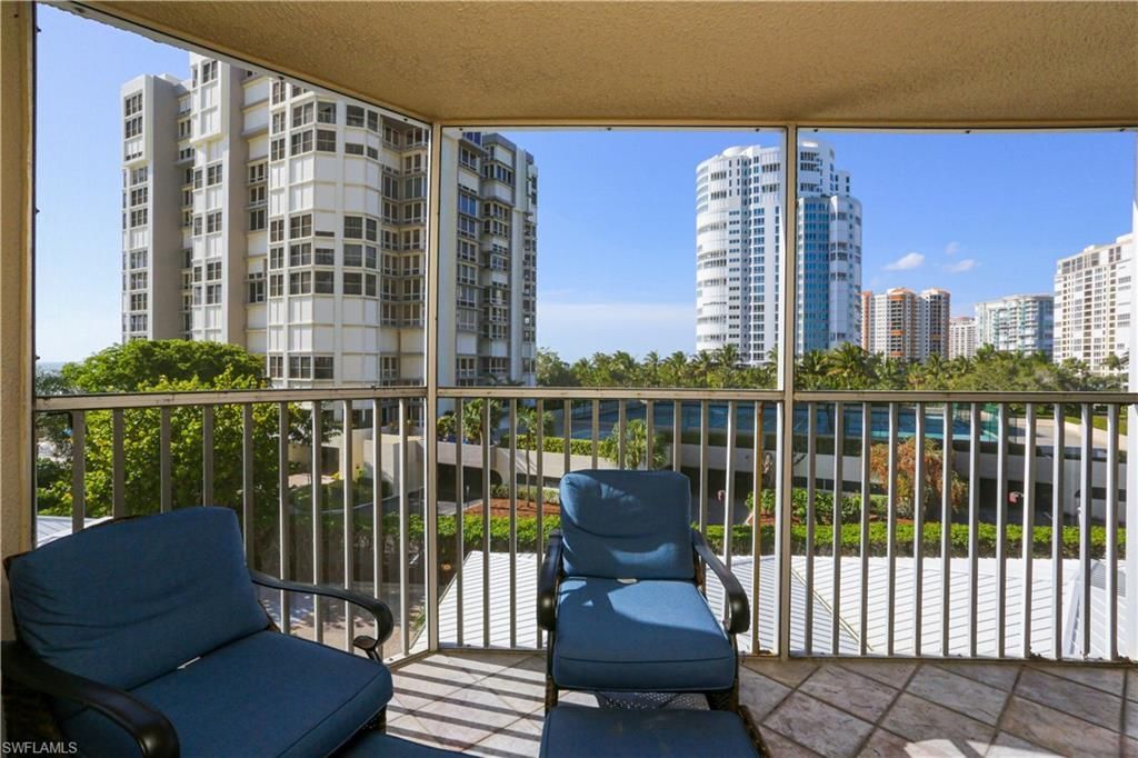 4041 Gulf Shore Blvd N, Unit 305, Naples, FL 34103 Photo