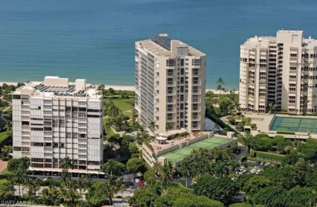 4041 Gulf Shore Blvd N, Unit 305, Naples, FL 34103 Photo