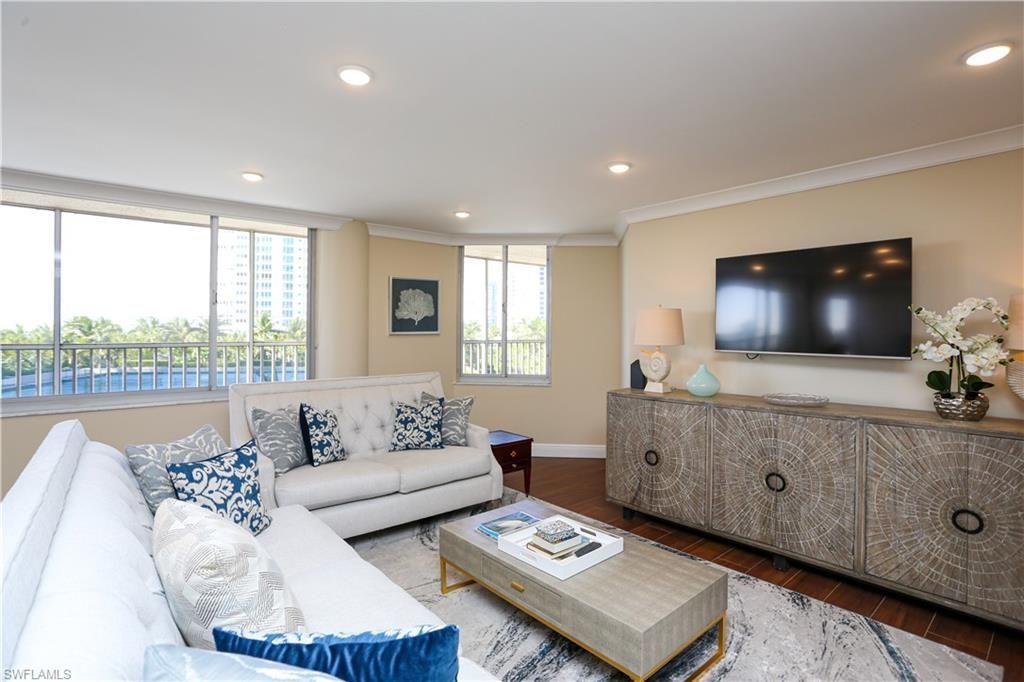 4041 Gulf Shore Blvd N, Unit 305, Naples, FL 34103 Photo