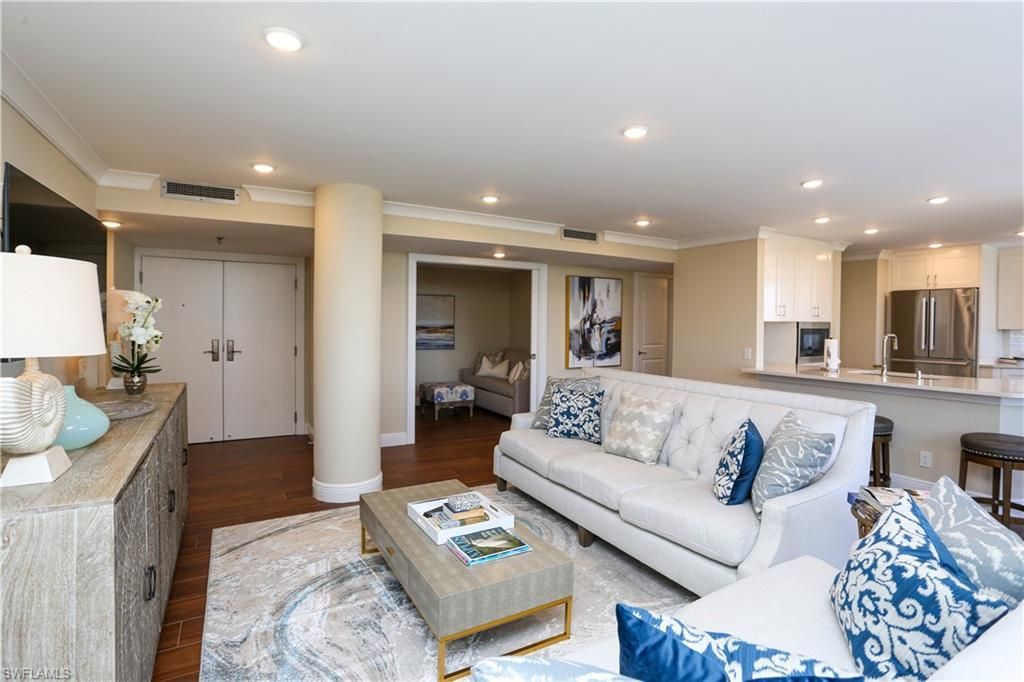 4041 Gulf Shore Blvd N, Unit 305, Naples, FL 34103 Photo