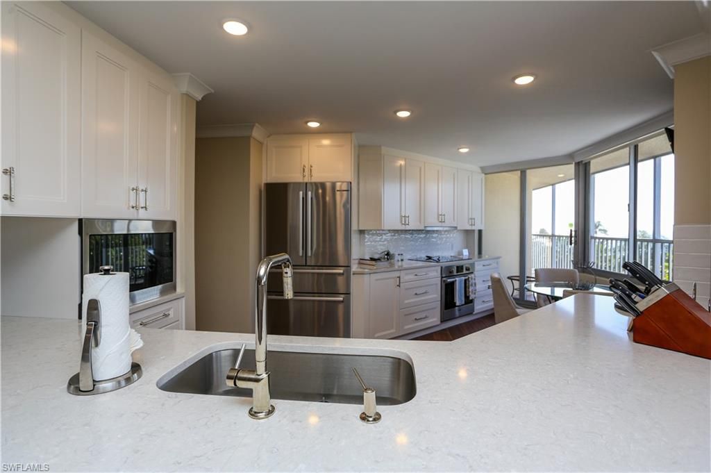 4041 Gulf Shore Blvd N, Unit 305, Naples, FL 34103 Photo