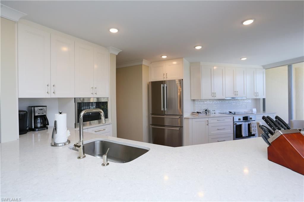 4041 Gulf Shore Blvd N, Unit 305, Naples, FL 34103 Photo