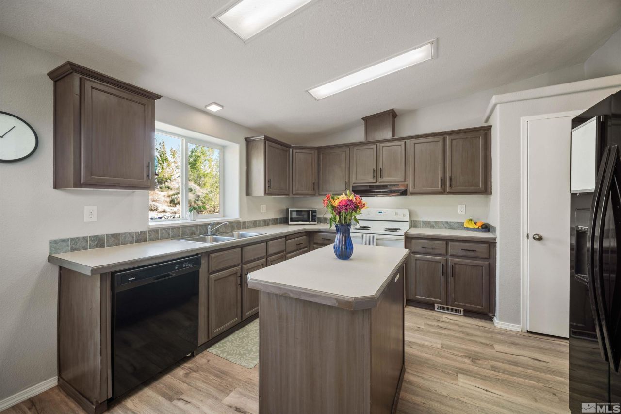 13705 N Red Rock Road, Reno, NV 89508 Photo