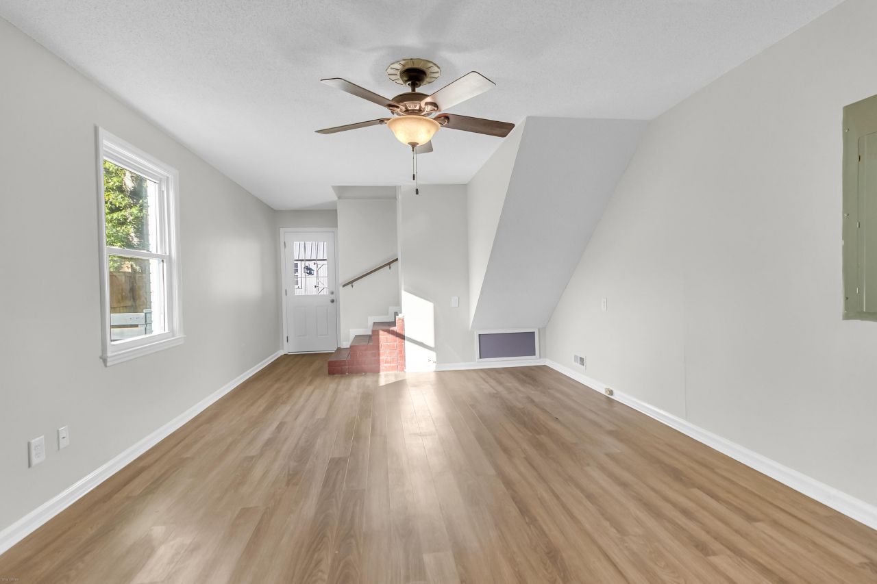 1416 Glencoe Drive Photo 18