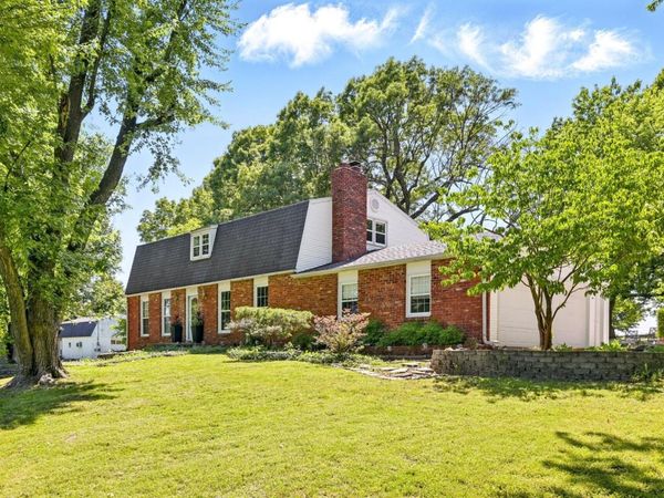 1306 Marion Drive, Neosho, MO 64850