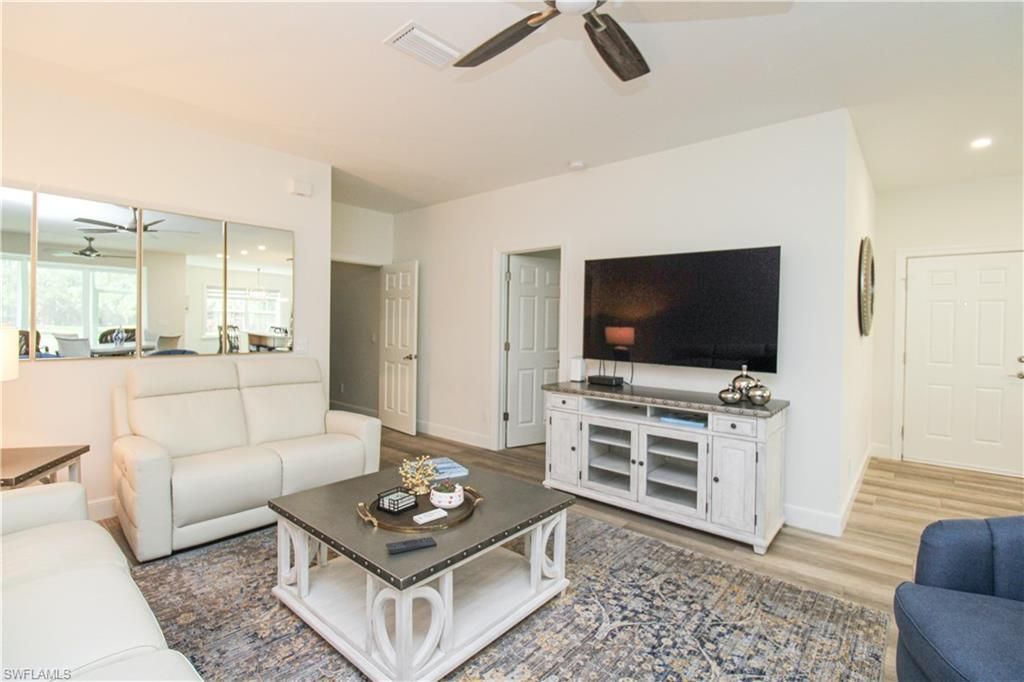 5632 Whisperwood Blvd, Unit 1601, Naples, FL 34110 Photo