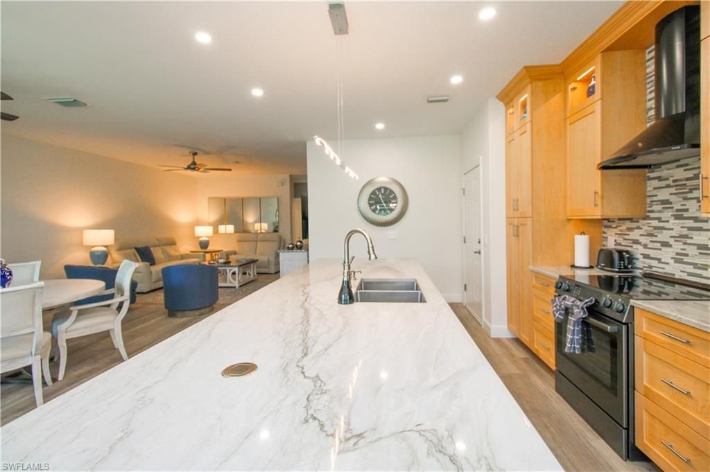 5632 Whisperwood Blvd, Unit 1601, Naples, FL 34110 Photo