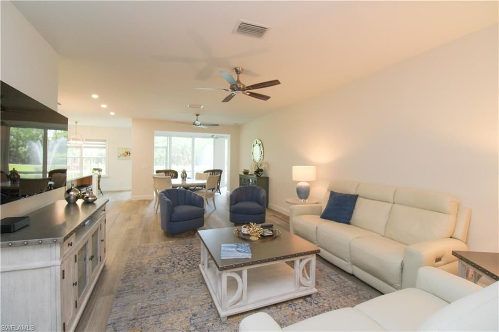 5632 Whisperwood Blvd, Unit 1601, Naples, FL 34110 Photo