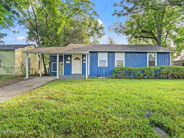 2617 LAKE SHORE Boulevard, Jacksonville, FL 32210