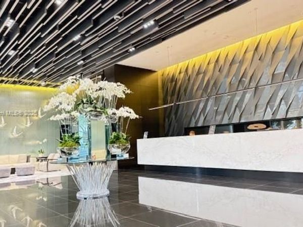 851 NE 1st Ave, Unit 3700, Miami, FL 33132