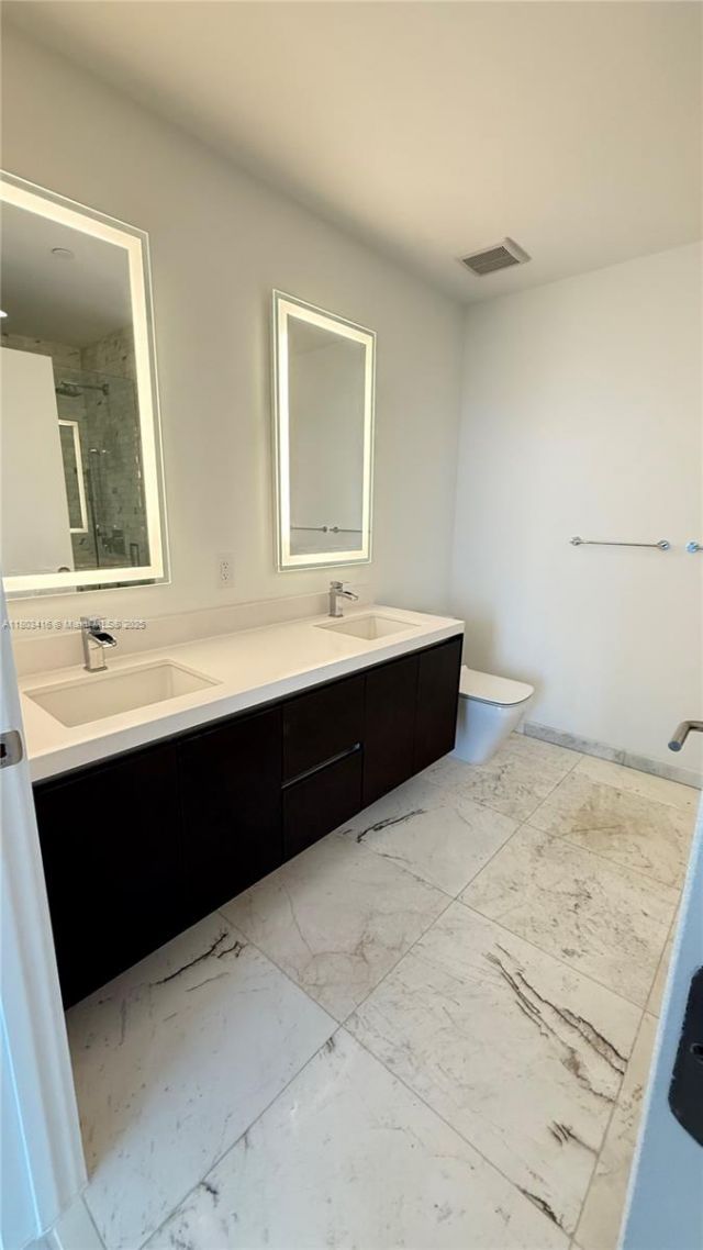 851 NE 1st Ave, Unit 3700, Miami, FL 33132 Photo