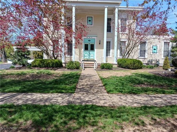 851 Park Avenue, Amherst, OH 44001