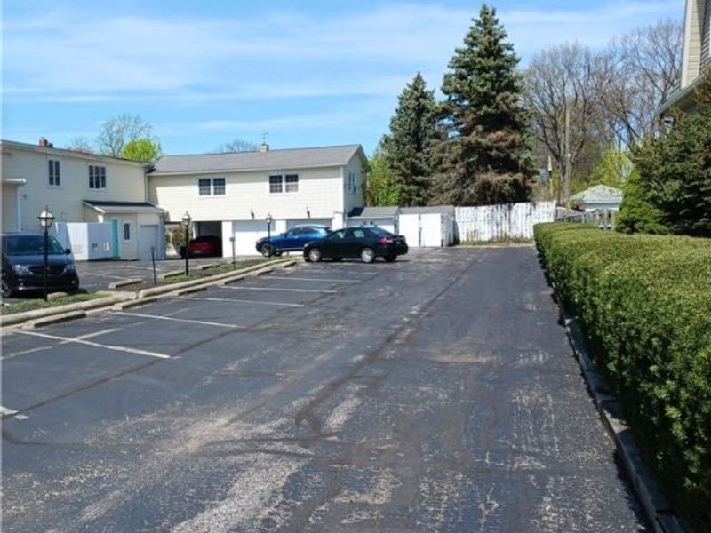 851 Park Avenue, Amherst, OH 44001 Photo 3