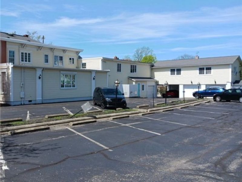 851 Park Avenue, Amherst, OH 44001 Photo 4