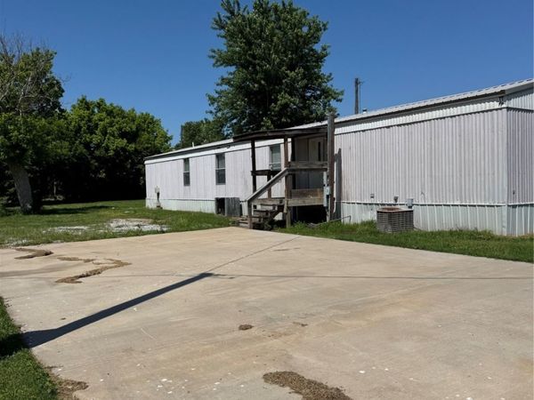 160 E Haynes, White Oak, OK 74301