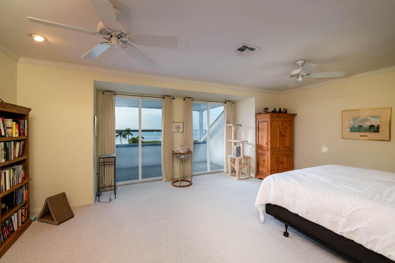 81250 Overseas Highway, Unit 2, Islamorada, FL 33036 Photo
