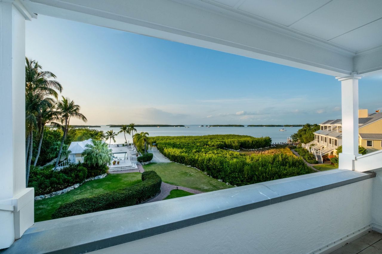 81250 Overseas Highway, Unit 2, Islamorada, FL 33036 Photo