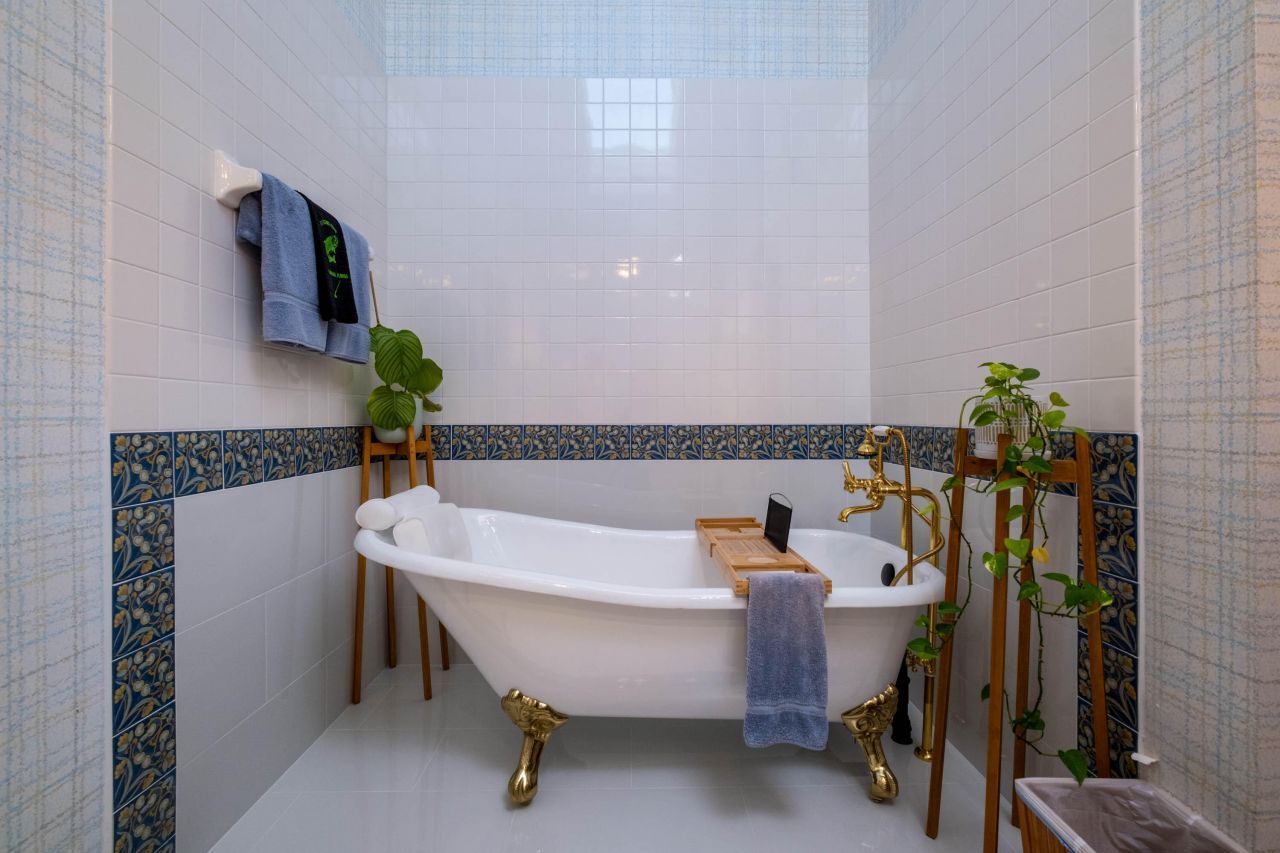 81250 Overseas Highway, Unit 2, Islamorada, FL 33036 Photo