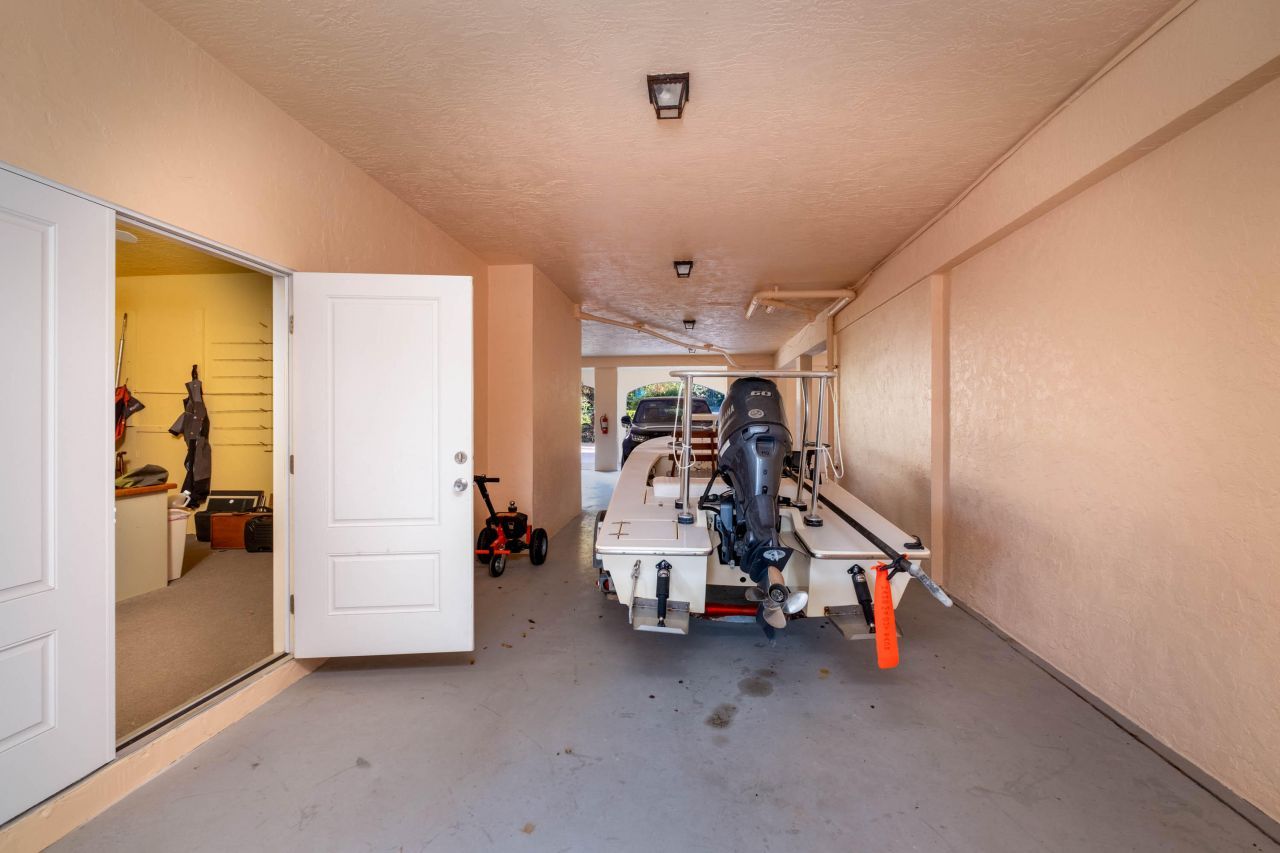 81250 Overseas Highway, Unit 2, Islamorada, FL 33036 Photo