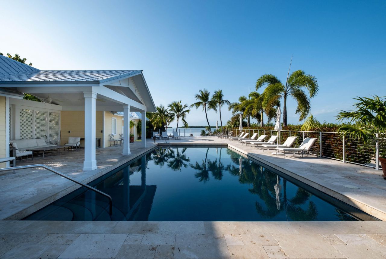 81250 Overseas Highway, Unit 2, Islamorada, FL 33036 Photo