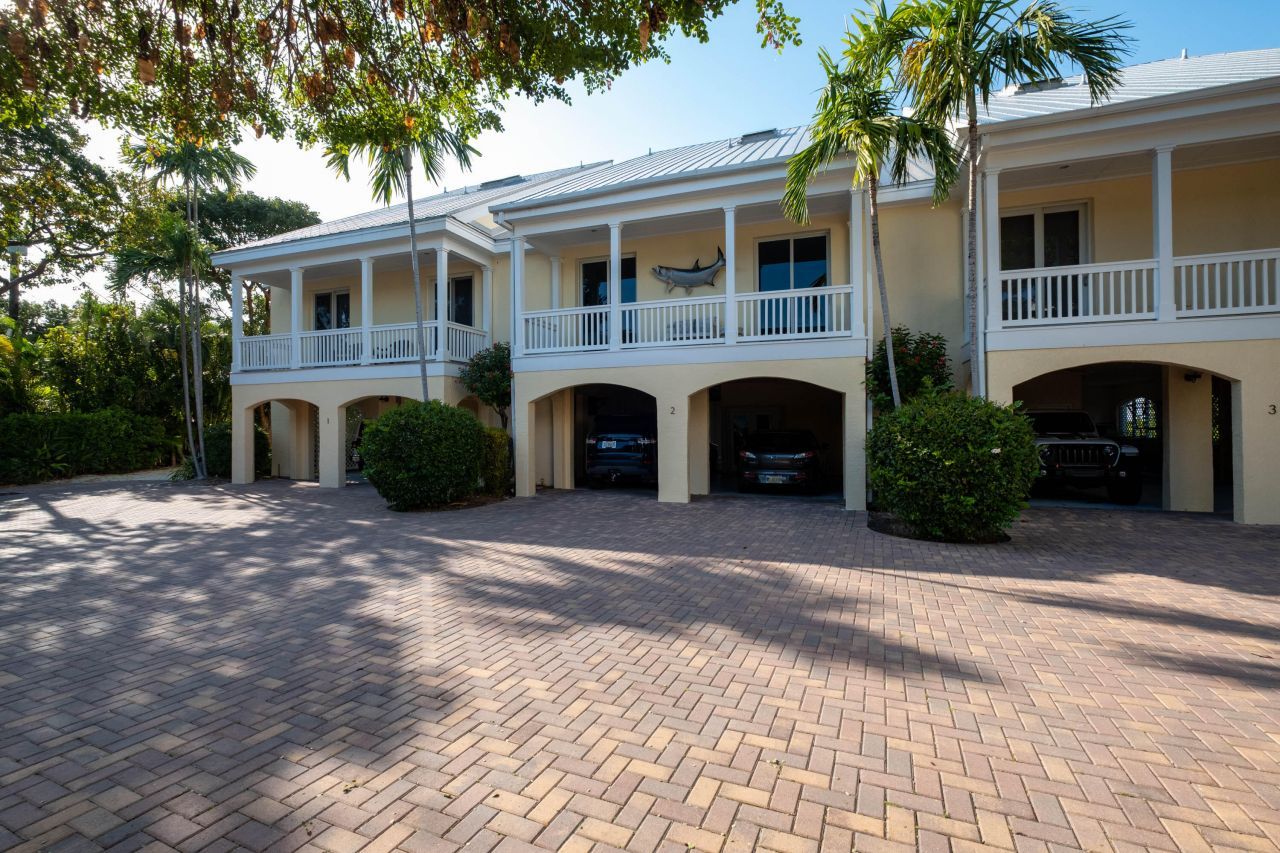 81250 Overseas Highway, Unit 2, Islamorada, FL 33036 Photo