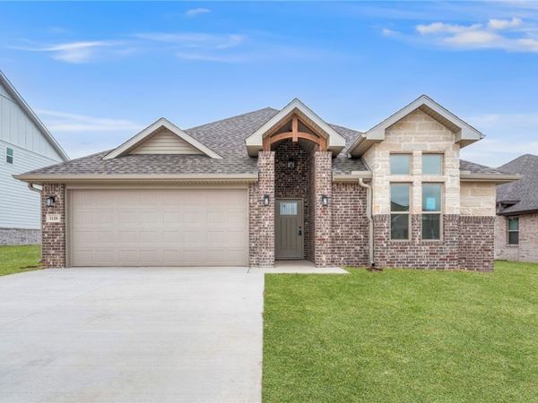 1120 Ari Avenue, Centerton, AR 72719