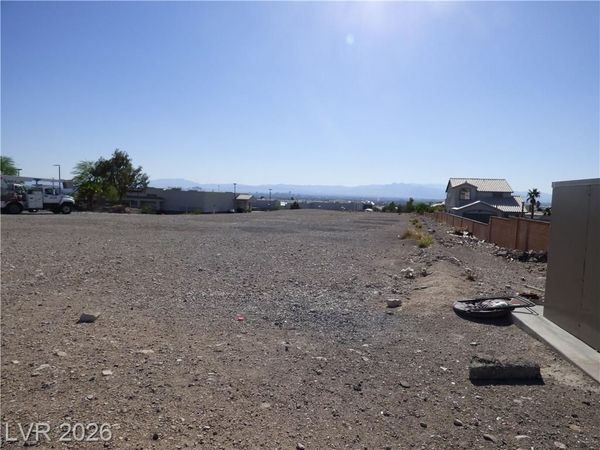 2085 N Hollywood Boulevard, Las Vegas, NV 89156