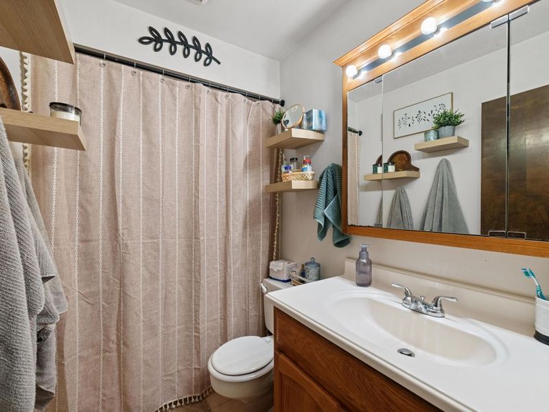 2424 Ravenel Drive, Columbus, OH 43209 Photo 18