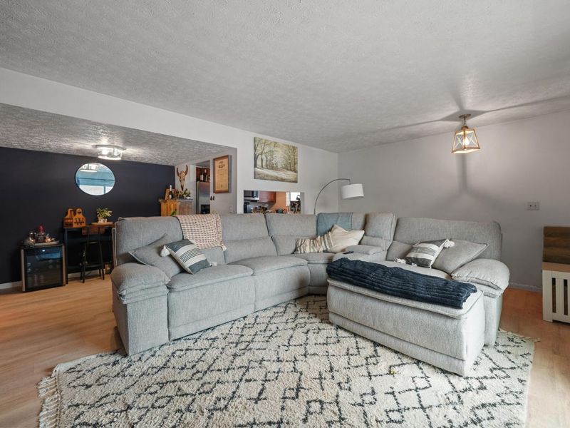 2424 Ravenel Drive, Columbus, OH 43209 Photo 8