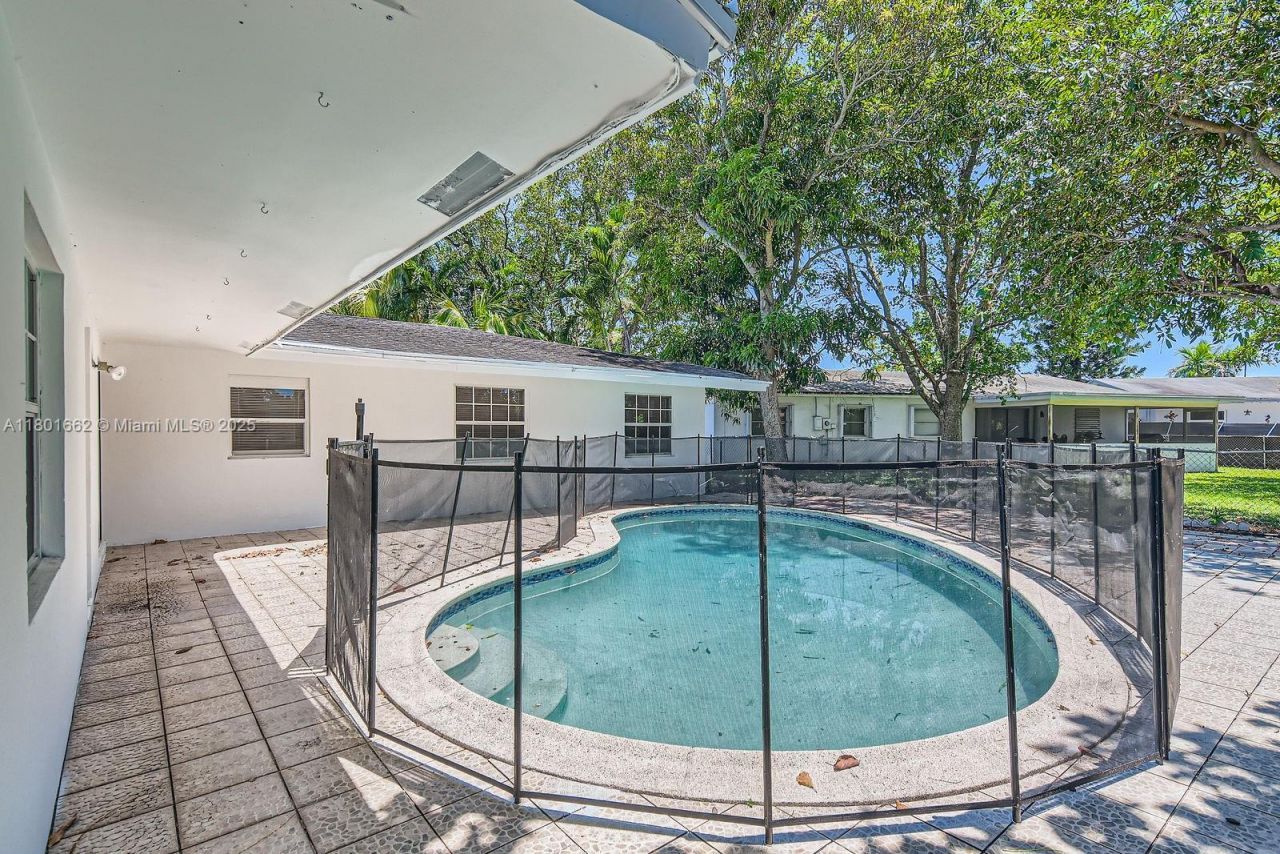 6714 Boulevard Of Champions, North Lauderdale, FL 33068 Photo