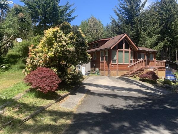 19921 WHALESHEAD RD, Unit B2, Brookings, OR 97415
