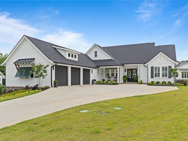 892 Geranium Drive, Fairhope, AL 36532