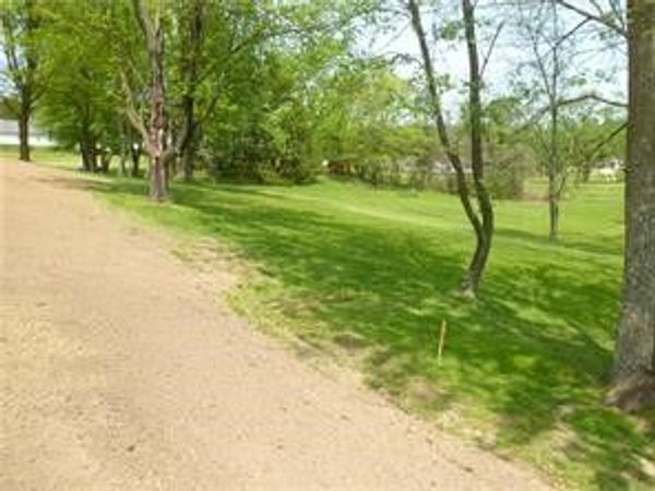 Lot 4 S Poplar Drive, Clinton, PA 15026