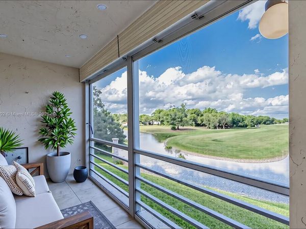 8205 NW 61st St, Unit B209, Tamarac, FL 33321