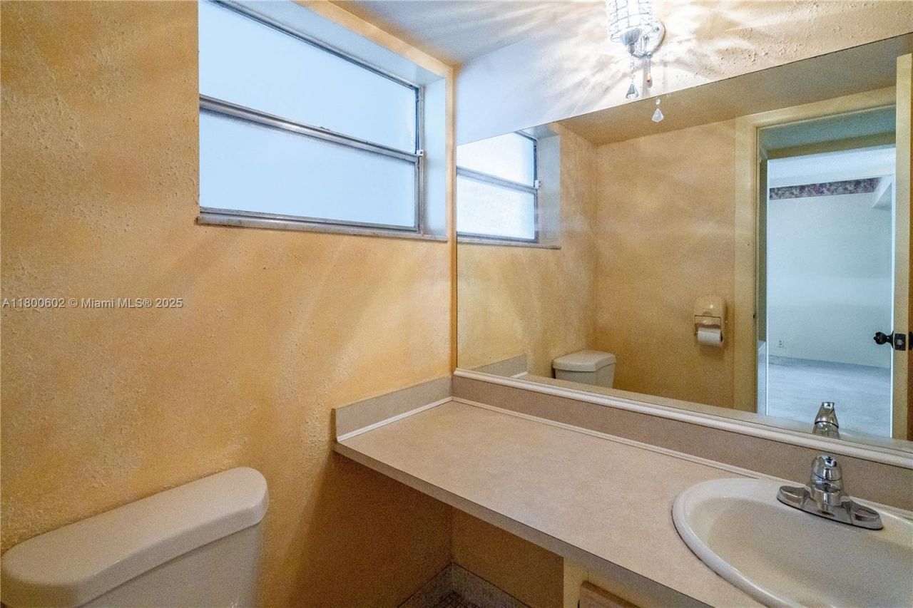 8205 NW 61st St, Unit B209, Tamarac, FL 33321 Photo