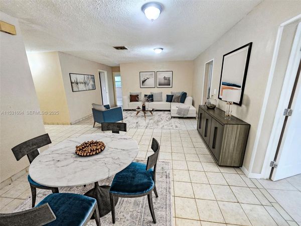 6990 SW 1st St, Margate, FL 33068