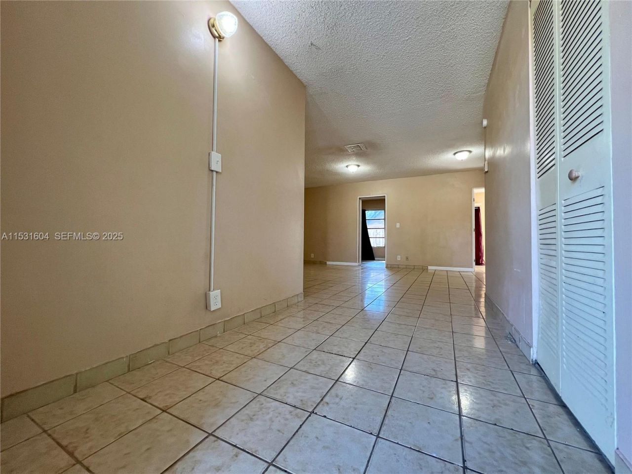 6990 SW 1st St, Margate, FL 33068 Photo