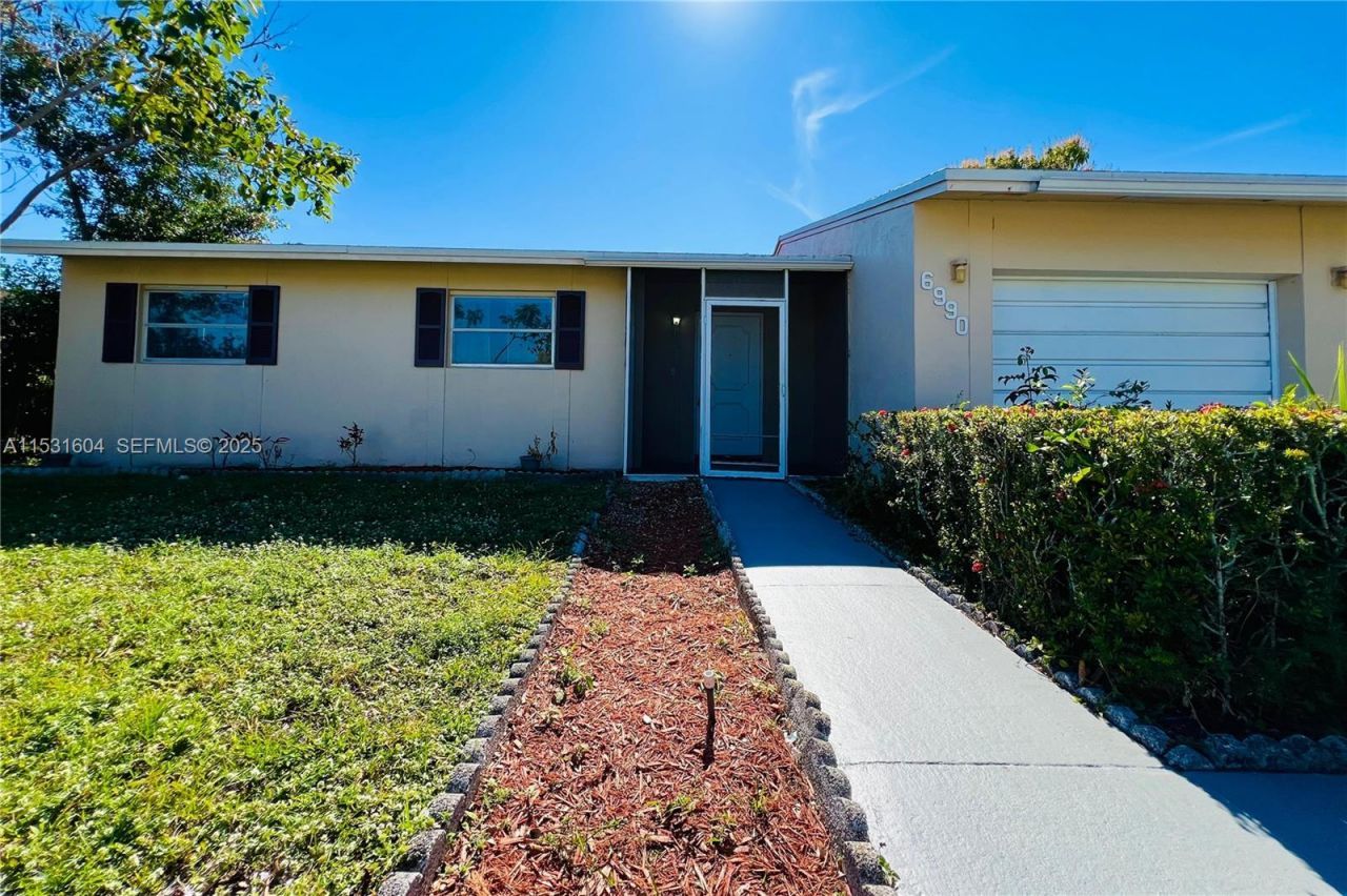 6990 SW 1st St, Margate, FL 33068 Photo