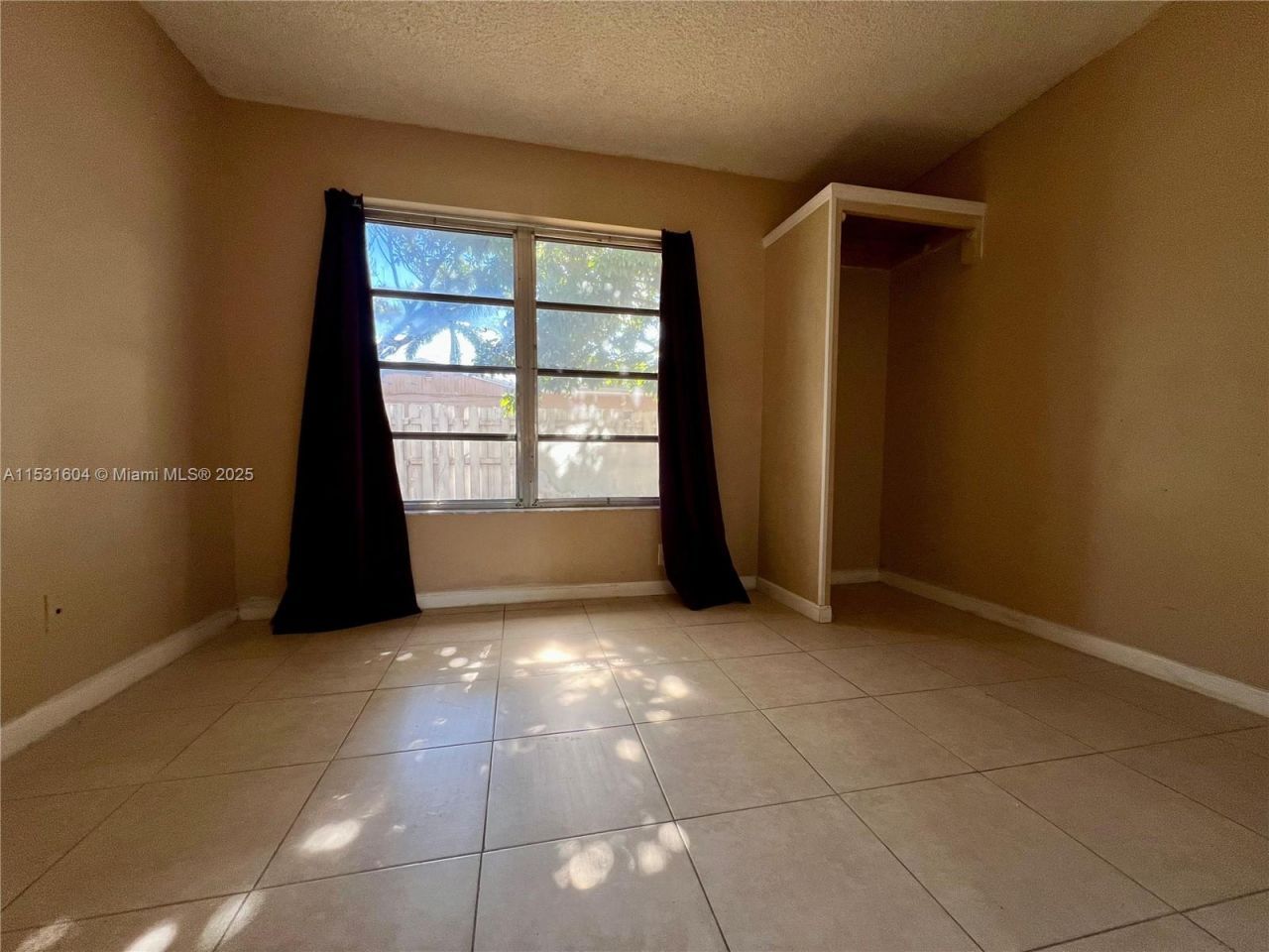 6990 SW 1st St, Margate, FL 33068 Photo