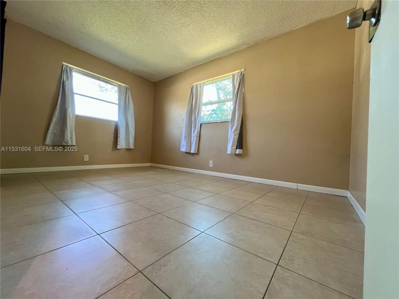 6990 SW 1st St, Margate, FL 33068 Photo