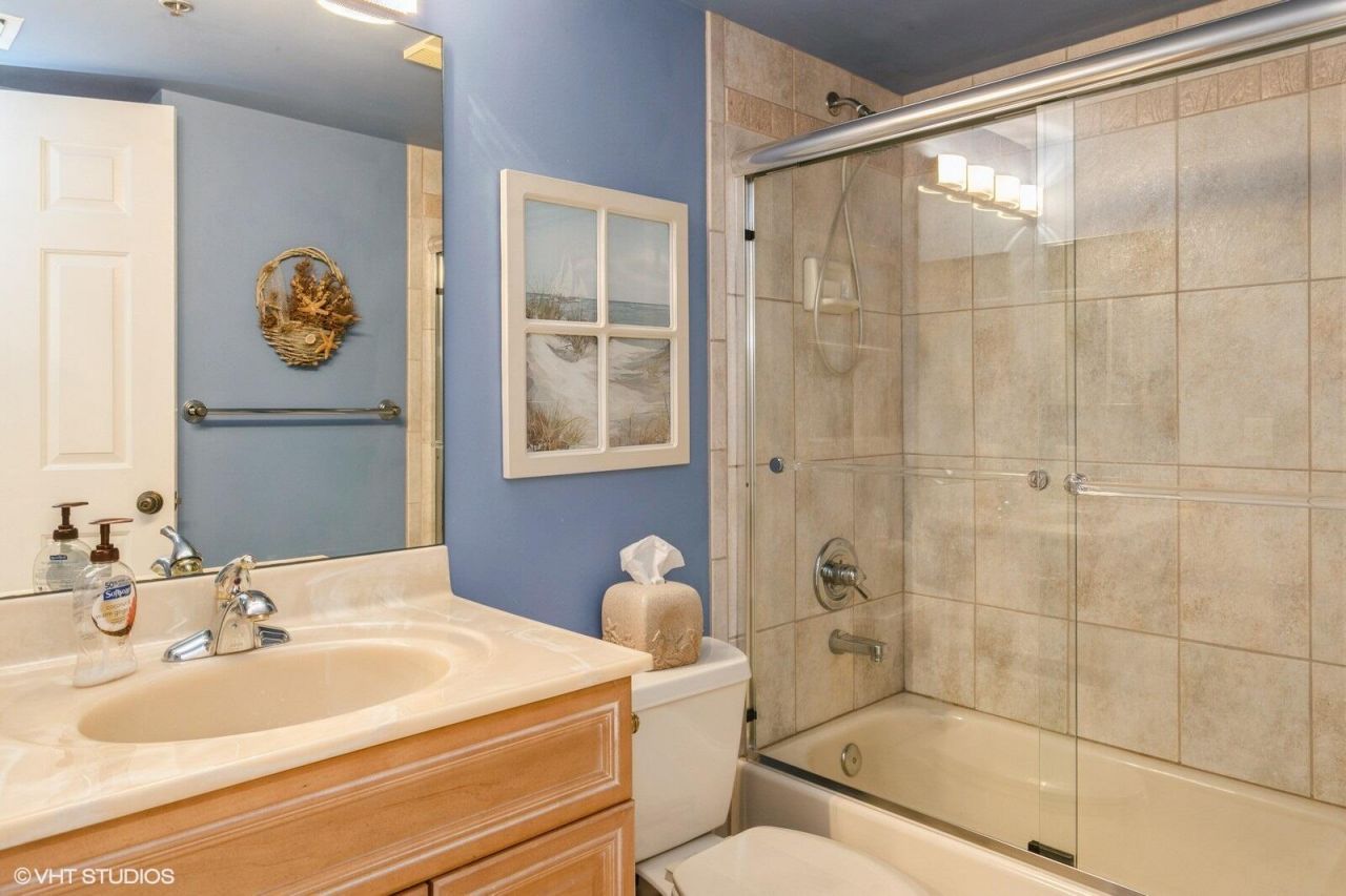 275 Palm Avenue, Unit B403, Jupiter, FL 33477 Photo