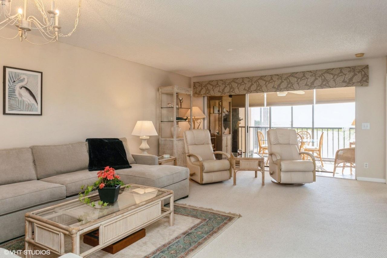 275 Palm Avenue, Unit B403, Jupiter, FL 33477 Photo