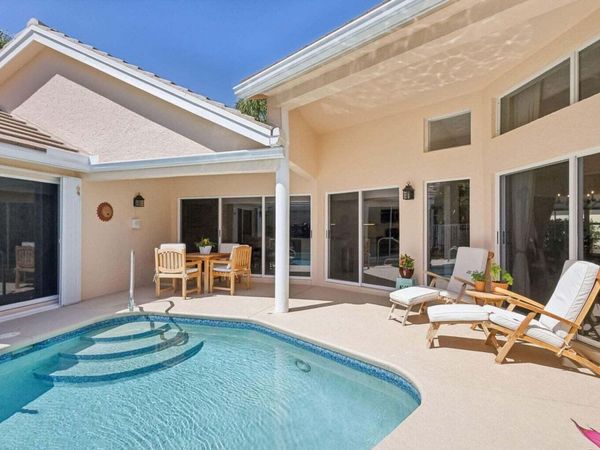 16481 Riverwind Court, Jupiter, FL 33477