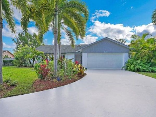 1740 Shower Tree Way, Wellington, FL 33414