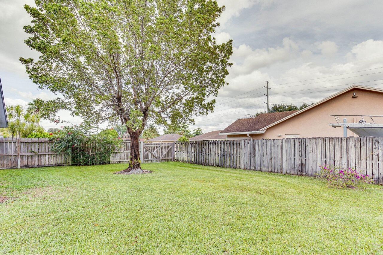 1740 Shower Tree Way, Wellington, FL 33414 Photo